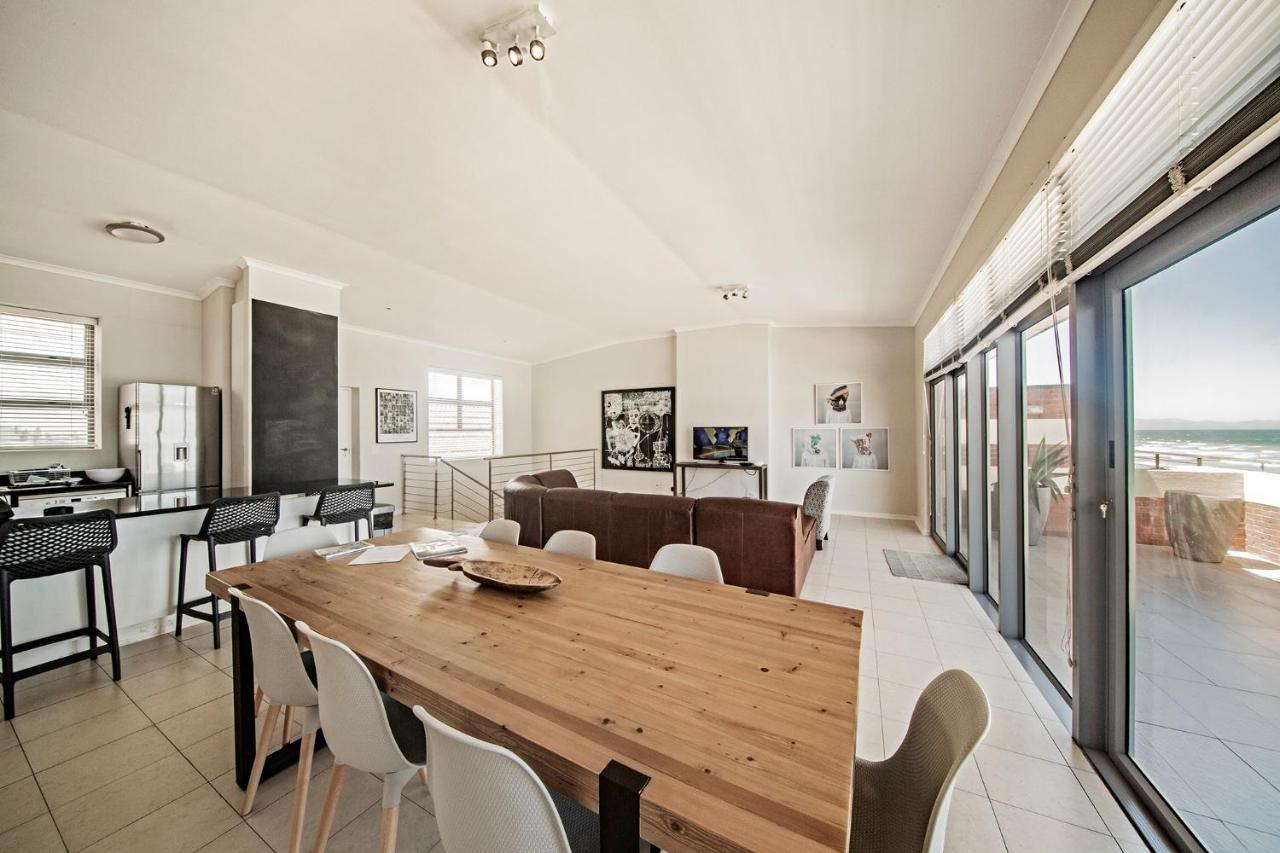 Surferscorner Self Catering Apartments Мюзенберг Екстериор снимка