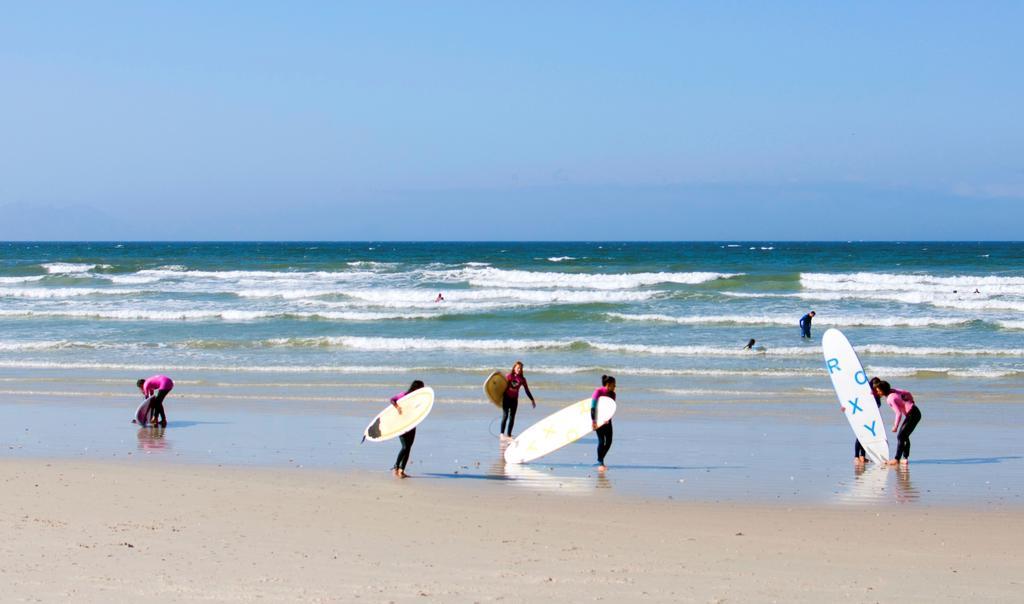 Surferscorner Self Catering Apartments Мюзенберг Екстериор снимка
