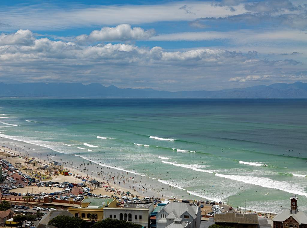 Surferscorner Self Catering Apartments Мюзенберг Екстериор снимка