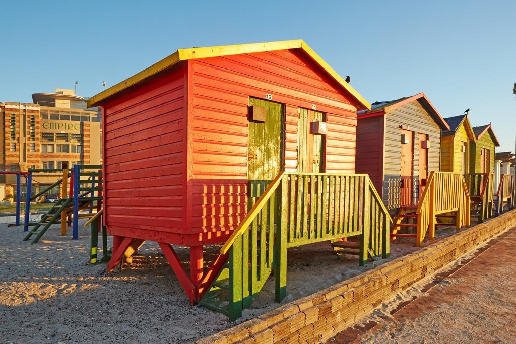 Surferscorner Self Catering Apartments Мюзенберг Екстериор снимка
