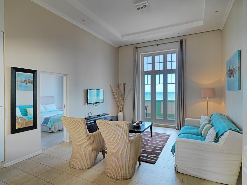 Surferscorner Self Catering Apartments Мюзенберг Екстериор снимка